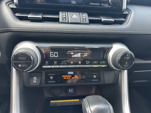 Used 2019 Toyota RAV4 Limited w/ Advanced Technology Package AWD/4WD image 19
