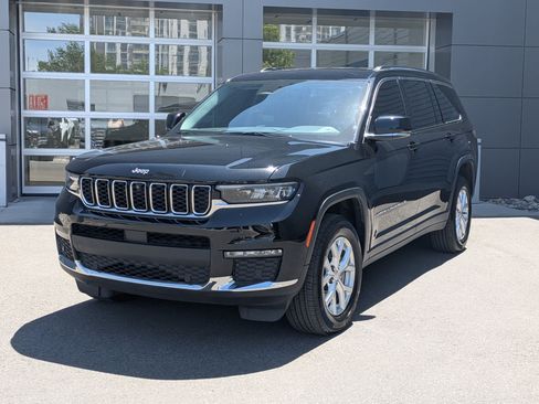 Used 2024 Jeep Grand Cherokee L Limited w/ Luxury Tech Group II AWD/4WD image 8