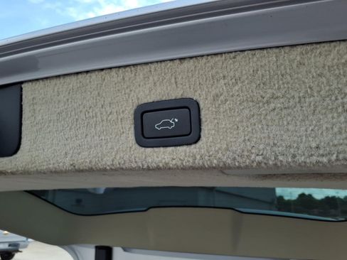 Used 2015 Volvo XC70 T5 Platinum w/ Climate Package FWD image 27