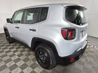 Used 2021 Jeep Renegade Sport AWD/4WD video 5