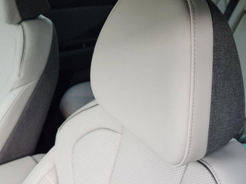 New 2026 Hyundai Elantra Limited image 12