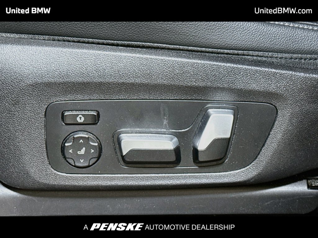 Used 2021 BMW X4 xDrive30i w/ M Sport Package AWD/4WD image 11