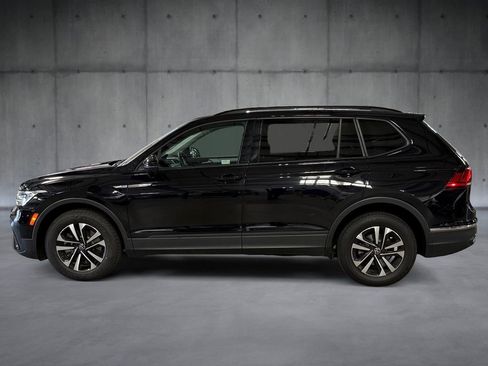 Used 2023 Volkswagen Tiguan S FWD image 2
