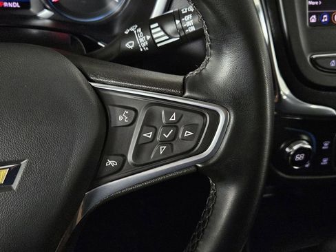 Used 2023 Chevrolet Equinox LT w/ Driver Convenience Package image 16