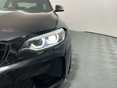 Used 2018 BMW M2 RWD image 8