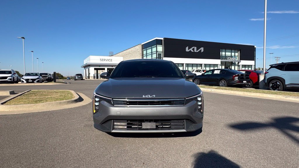 Certified 2025 Kia K4 EX FWD image 2