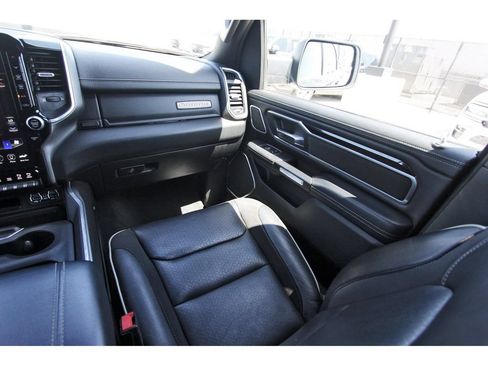 Used 2021 RAM 1500 Laramie AWD/4WD image 10