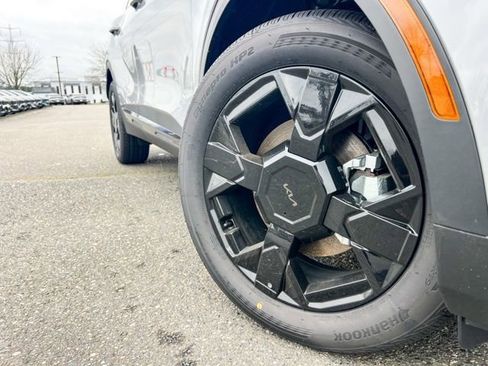 Certified 2026 Kia Sportage X-Line image 2