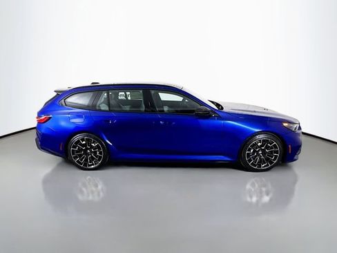 New 2026 BMW M5 Touring image 8
