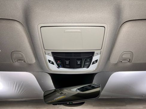 Used 2023 Acura MDX SH-AWD w/ Technology Package image 24