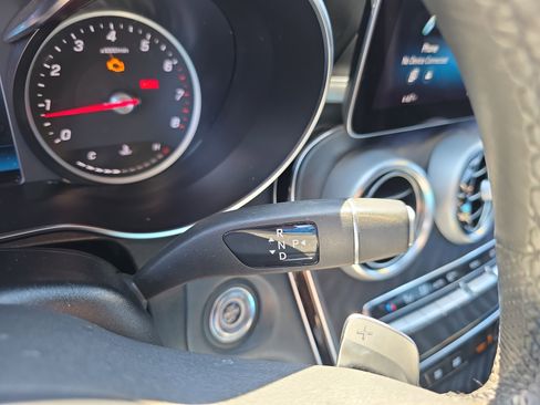 Used 2022 Mercedes-Benz GLC 300 image 22