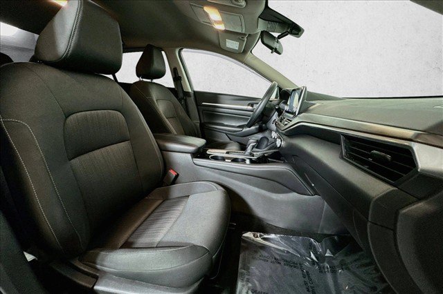 Used 2023 Nissan Altima 2.5 SV AWD/4WD image 24