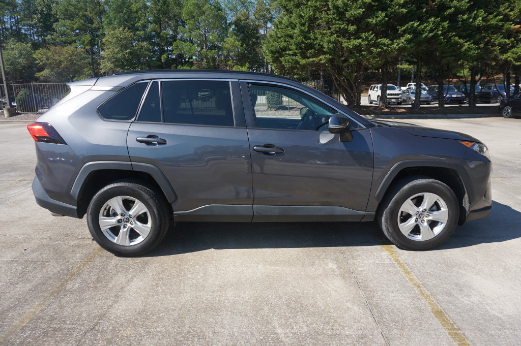 Used 2021 Toyota RAV4 XLE FWD image 20