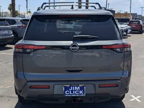 New 2026 Nissan Pathfinder Platinum FWD image 3