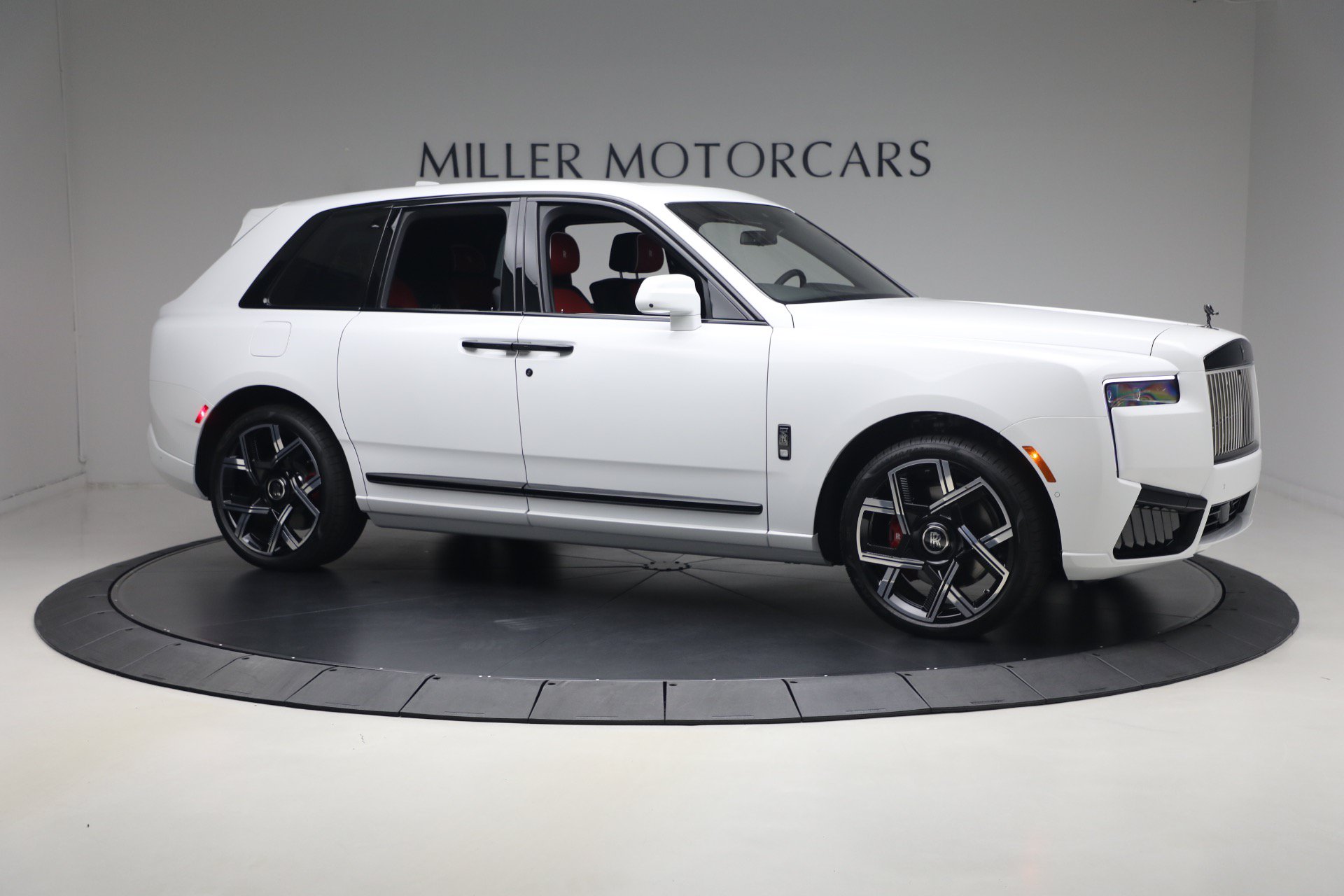 New 2027 Rolls-Royce Cullinan Black Badge AWD/4WD image 11