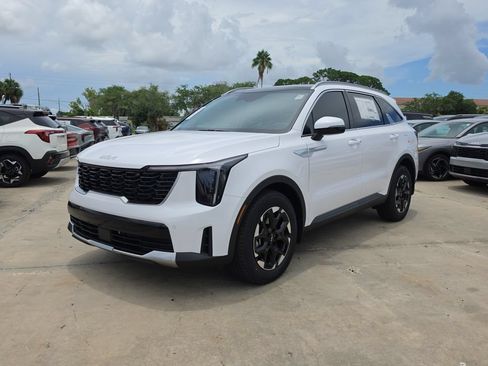 New 2026 Kia Sorento S FWD image 4