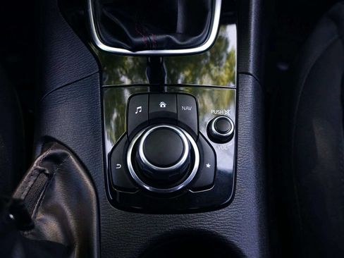 Used 2016 MAZDA MAZDA3 i Touring w/ Popular Equipment Package FWD image 24