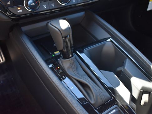 Used 2025 Honda Accord Sport image 16