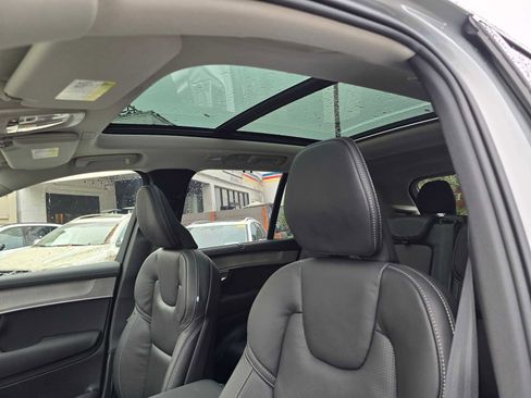 New 2026 Volvo XC90 B6 Ultra w/ Protection Package AWD/4WD image 24