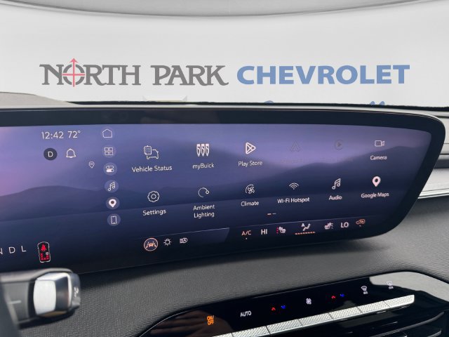 Used 2025 Buick Enclave Sport Touring FWD image 15