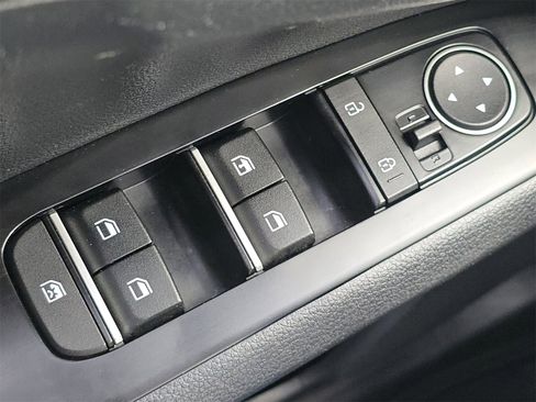 Used 2022 Kia Soul LX image 13