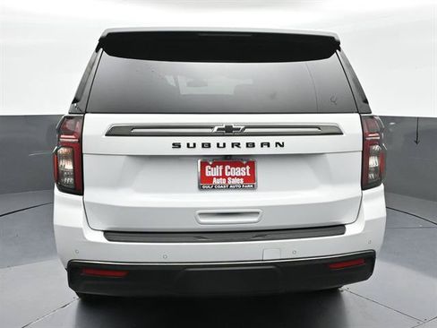 Used 2022 Chevrolet Suburban Z71 w/ Luxury Package AWD/4WD image 33