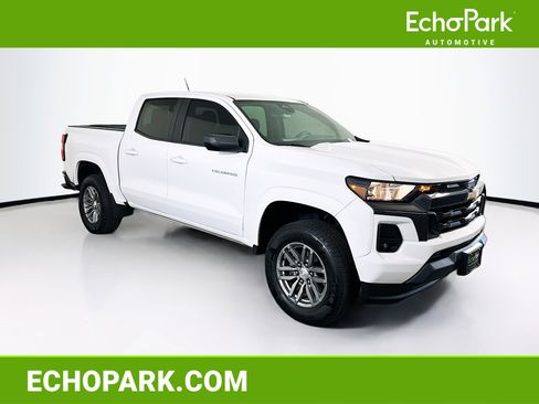 Used 2024 Chevrolet Colorado LT w/ LT Convenience Package image 1