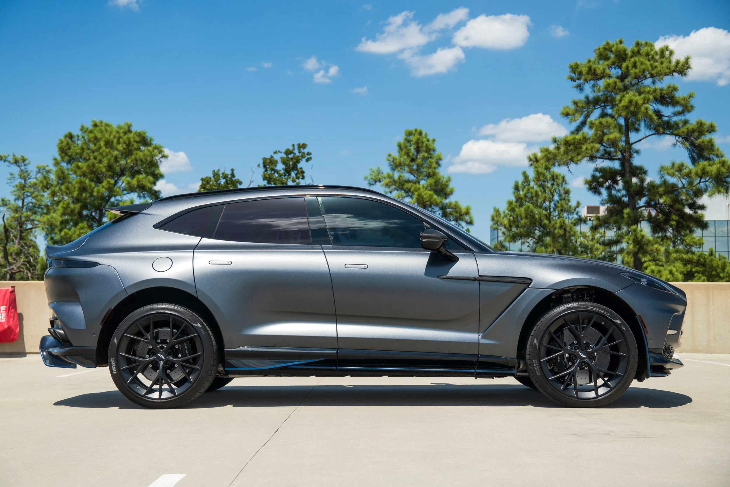 Used 2025 Aston Martin DBX 707 AWD/4WD image 11