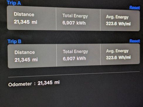 Used 2023 Tesla Model X Plaid image 13