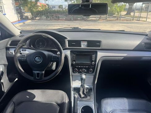 Used 2013 Volkswagen Passat 2.5 SE FWD image 7