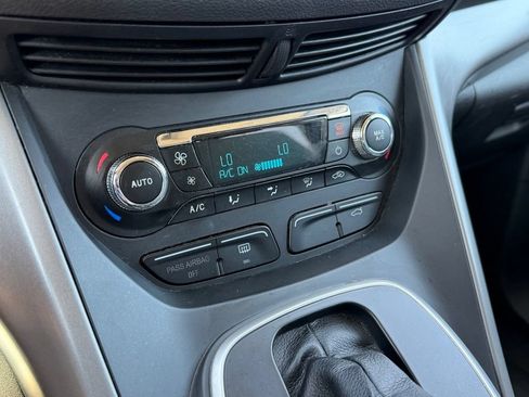 Used 2013 Ford Escape SE FWD image 21