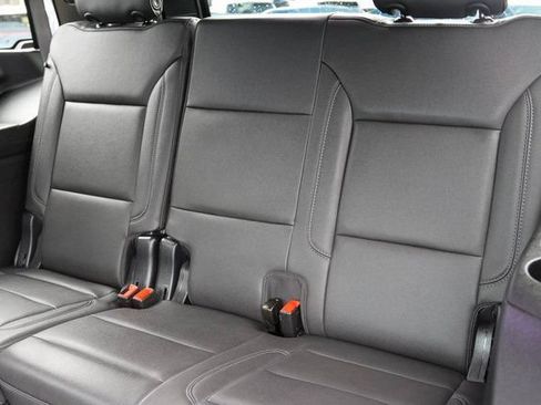 Used 2025 Chevrolet Tahoe Z71 AWD/4WD image 19