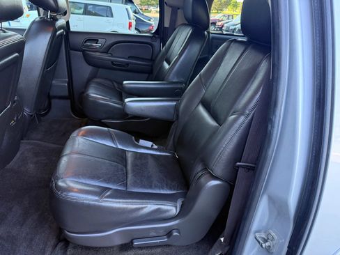 Used 2013 Chevrolet Suburban LT AWD/4WD image 27
