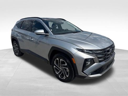 Certified 2026 Hyundai Tucson Limited AWD/4WD image 7