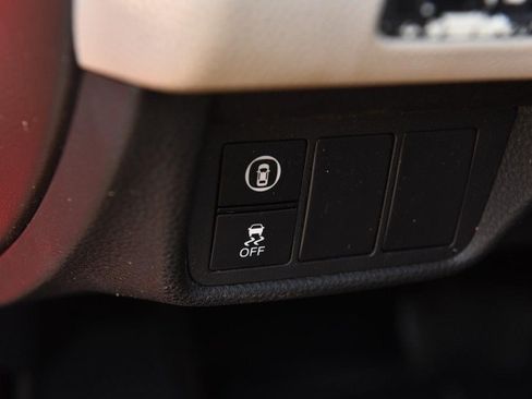 Certified 2018 Honda Accord LX image 10