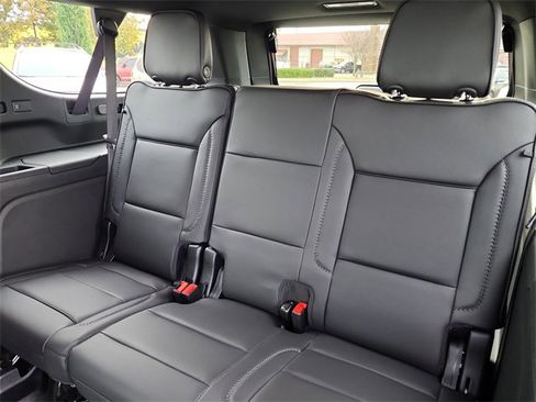 New 2026 GMC Yukon XL Denali w/ Sun & Power Step Package image 17