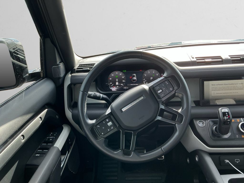 Used 2024 Land Rover Defender 110 X-Dynamic SE AWD/4WD image 12