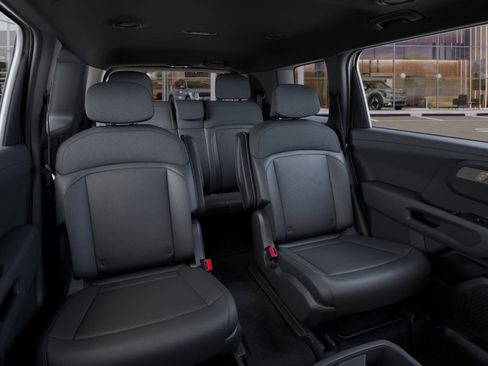 New 2027 Kia Telluride S w/ Towing Package FWD image 16