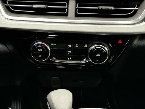 New 2026 Chevrolet Trax LT w/ Driver Confidence Package image 14