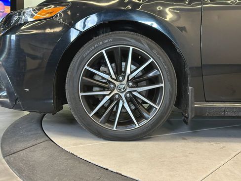 Used 2021 Toyota Camry SE FWD image 25