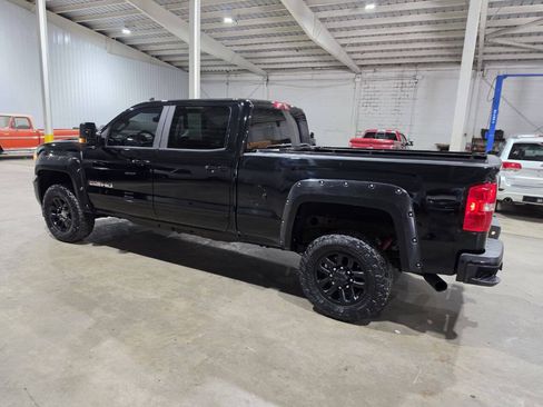 Used 2017 GMC Sierra 2500 SLT w/ All Terrain X HD Package AWD/4WD image 7