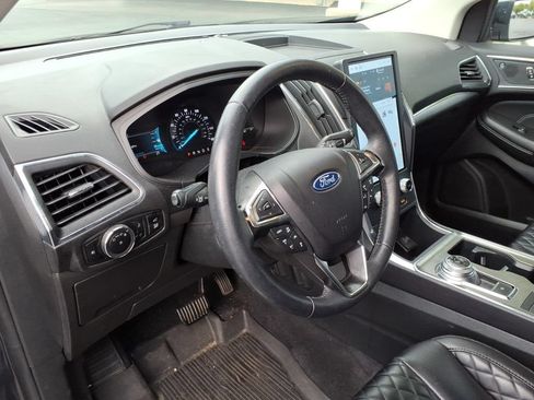 Used 2024 Ford Edge Titanium w/ Equipment Group 301A AWD/4WD image 17