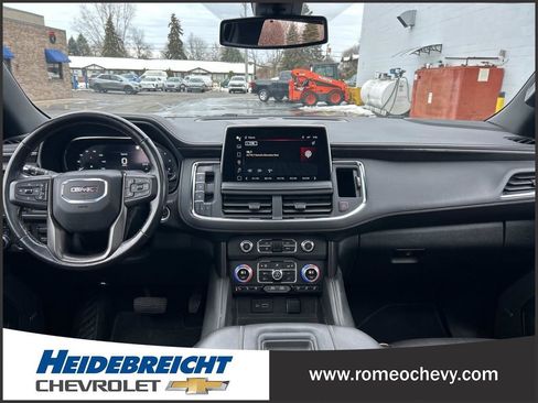 Used 2022 GMC Yukon XL AT4 w/ Max Trailering Package image 18