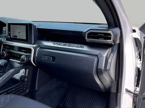 Used 2026 Toyota Tacoma SR5 RWD image 17