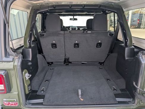 Used 2021 Jeep Wrangler Unlimited Sport AWD/4WD image 23