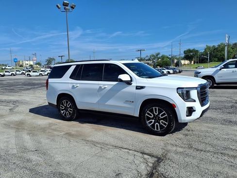 Used 2023 GMC Yukon AT4 w/ AT4 Premium Plus Package AWD/4WD image 12