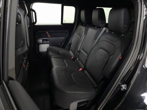 Used 2024 Land Rover Defender 130 X image 42