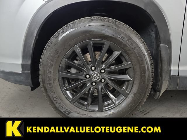 Used 2019 Toyota Highlander XLE w/ Protection Package #3 AWD/4WD image 9