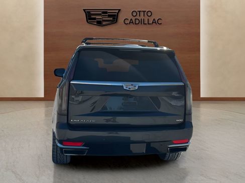 Used 2022 Cadillac Escalade Premium Luxury w/ Performance Package image 4