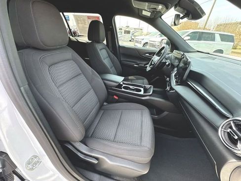 Used 2025 Chevrolet Equinox LT image 27